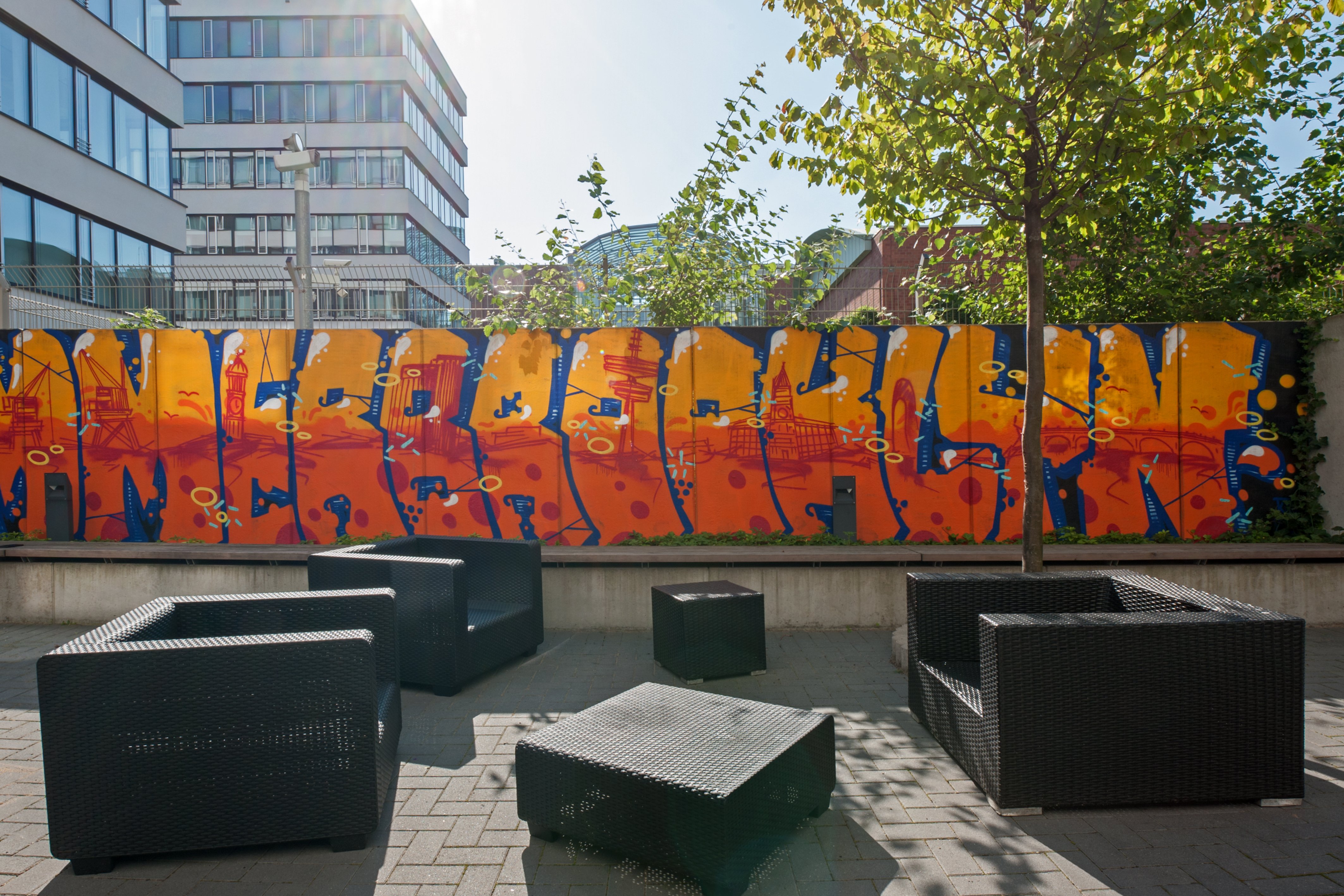 Outdoor Sitzplätz der Wohnanlage Hammerbrook