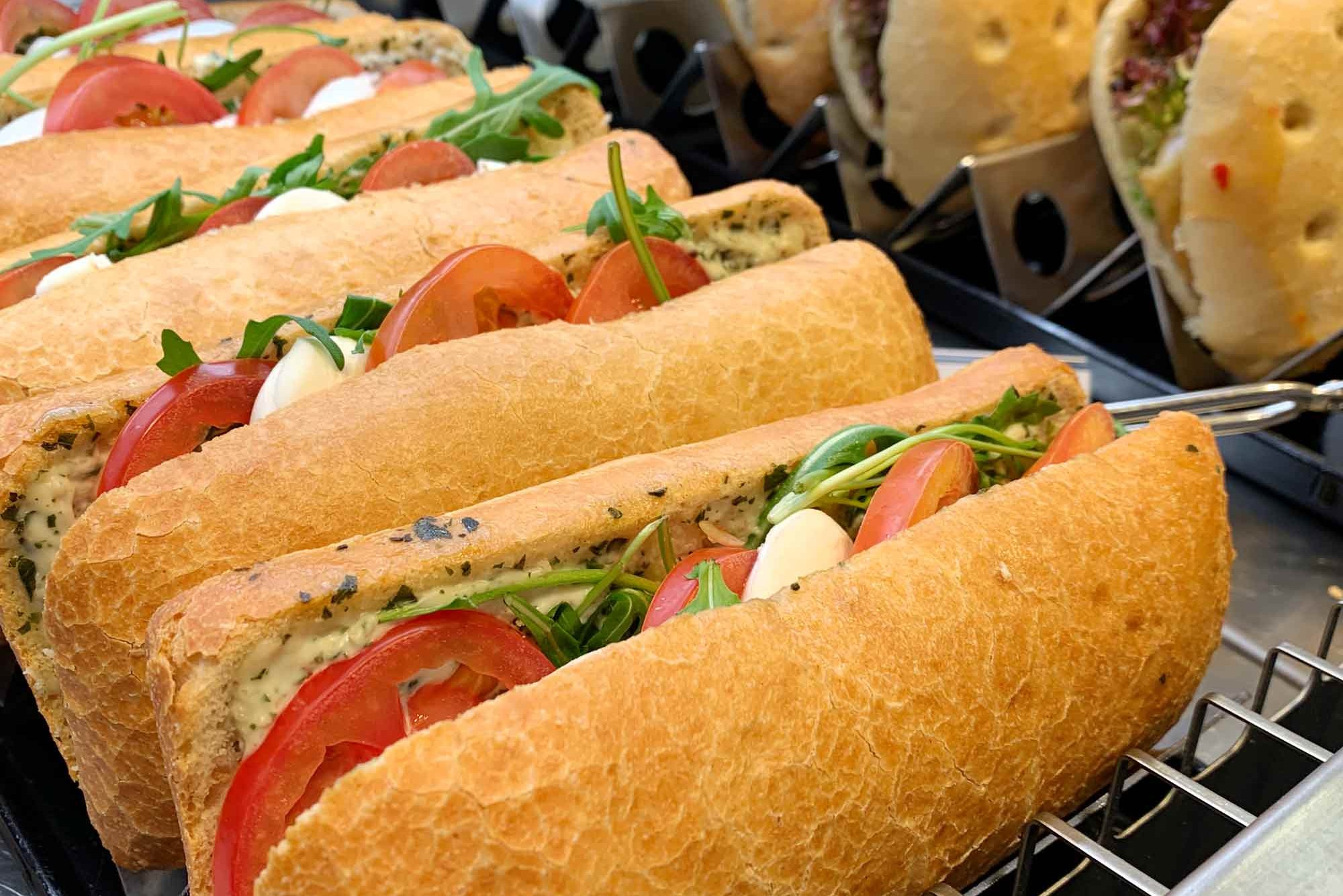 Auswahl an Panini im Café Jungiusstraße