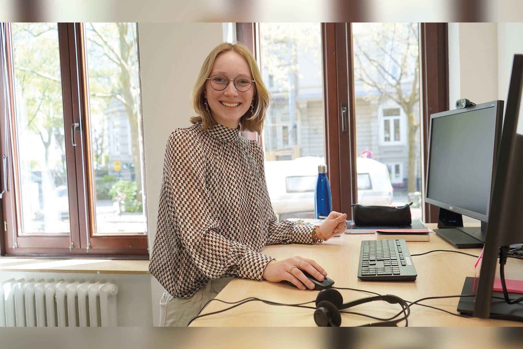 Auszubildende zur Kauffrau für Digitalisierungsmanagement im Studierendenwerk Hamburg