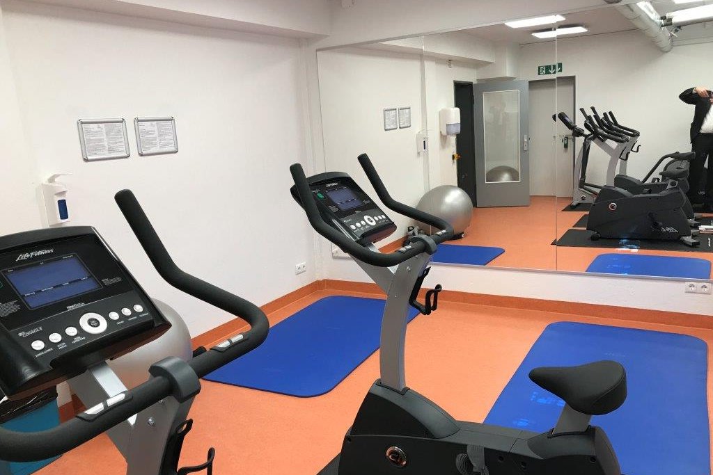 Fitnessraum in der Wohnanlage Armgartstraße