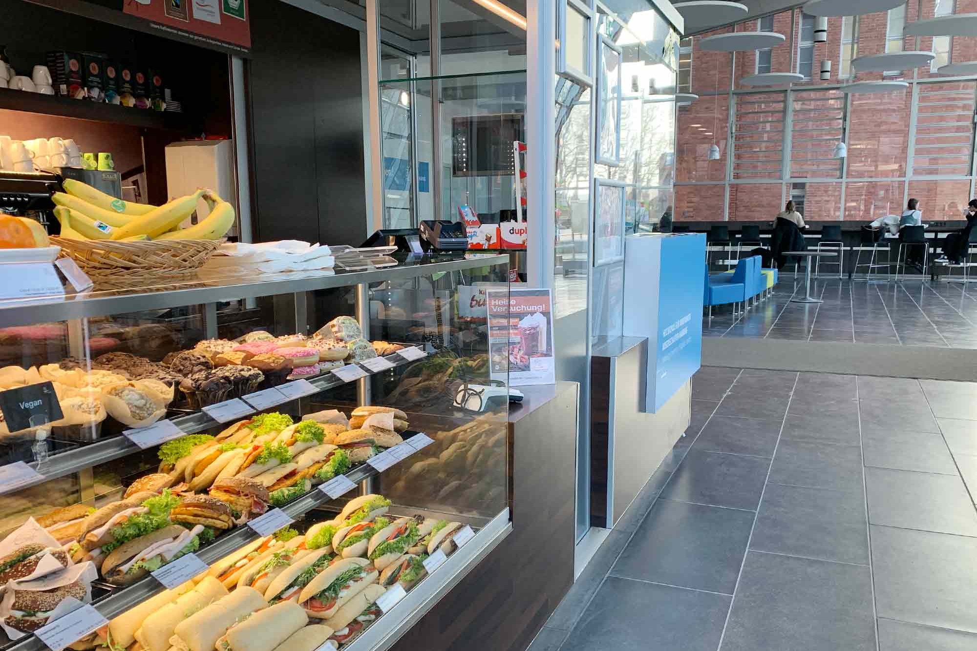 Verkaufstresen des Café Blueberry